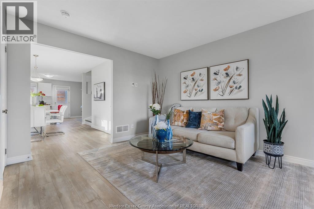 7768 Ascot Circle Unit# 74, Niagara Falls, Ontario  L2H 3P9 - Photo 3 - 25027694