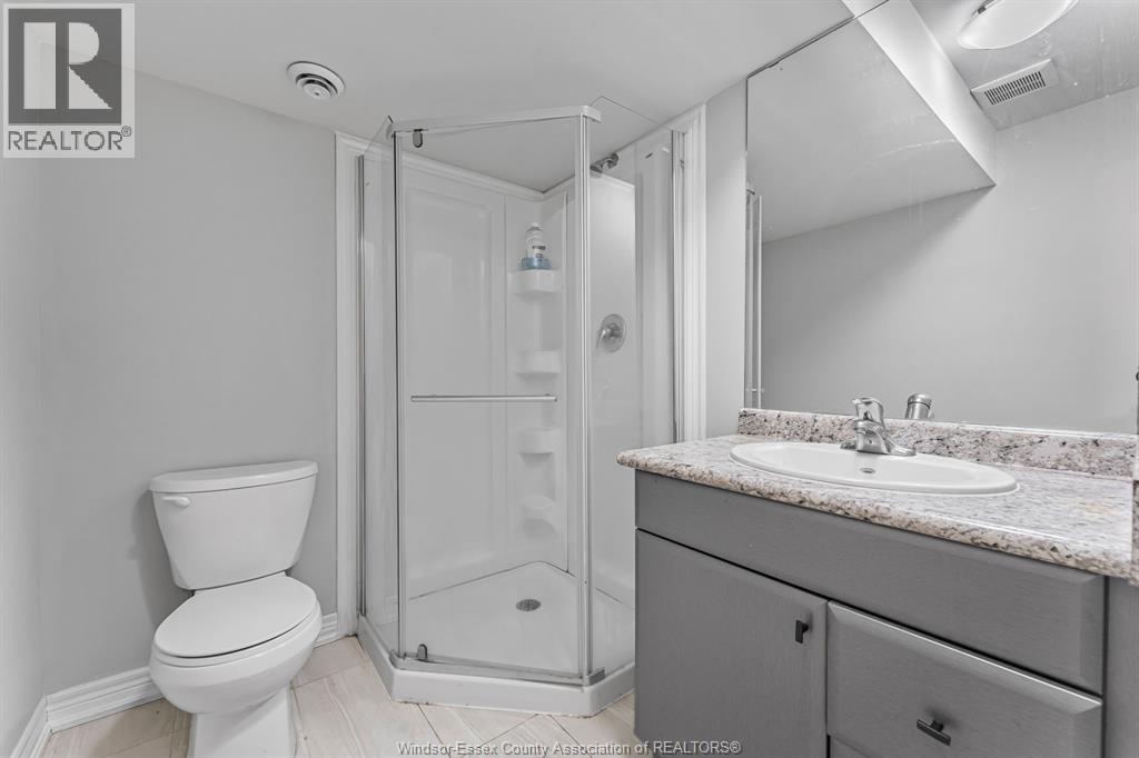 7768 Ascot Circle Unit# 74, Niagara Falls, Ontario  L2H 3P9 - Photo 30 - 25027694