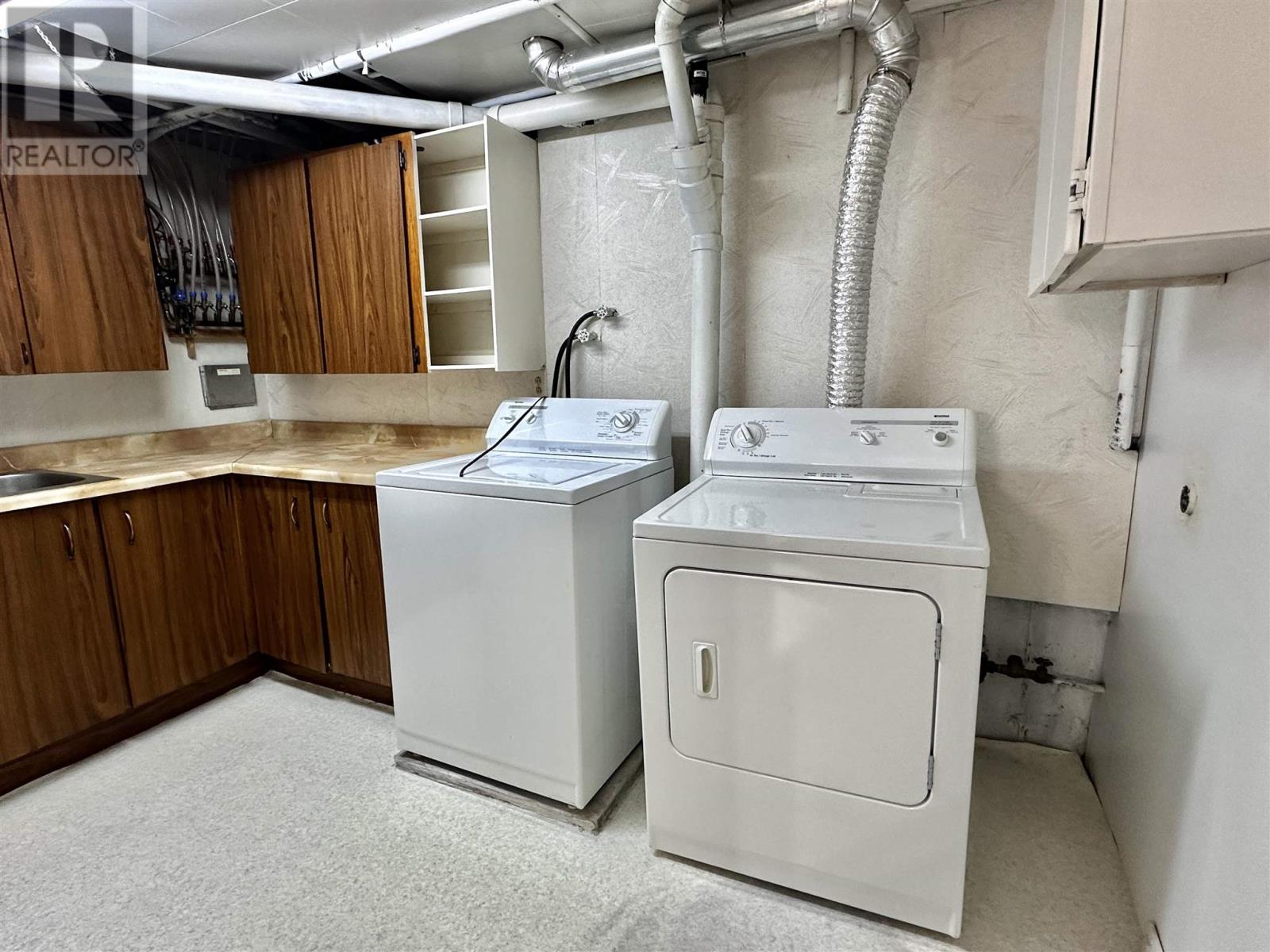 71 Lawrence Ave, Elliot Lake, Ontario  P5A 3R1 - Photo 23 - SM252101