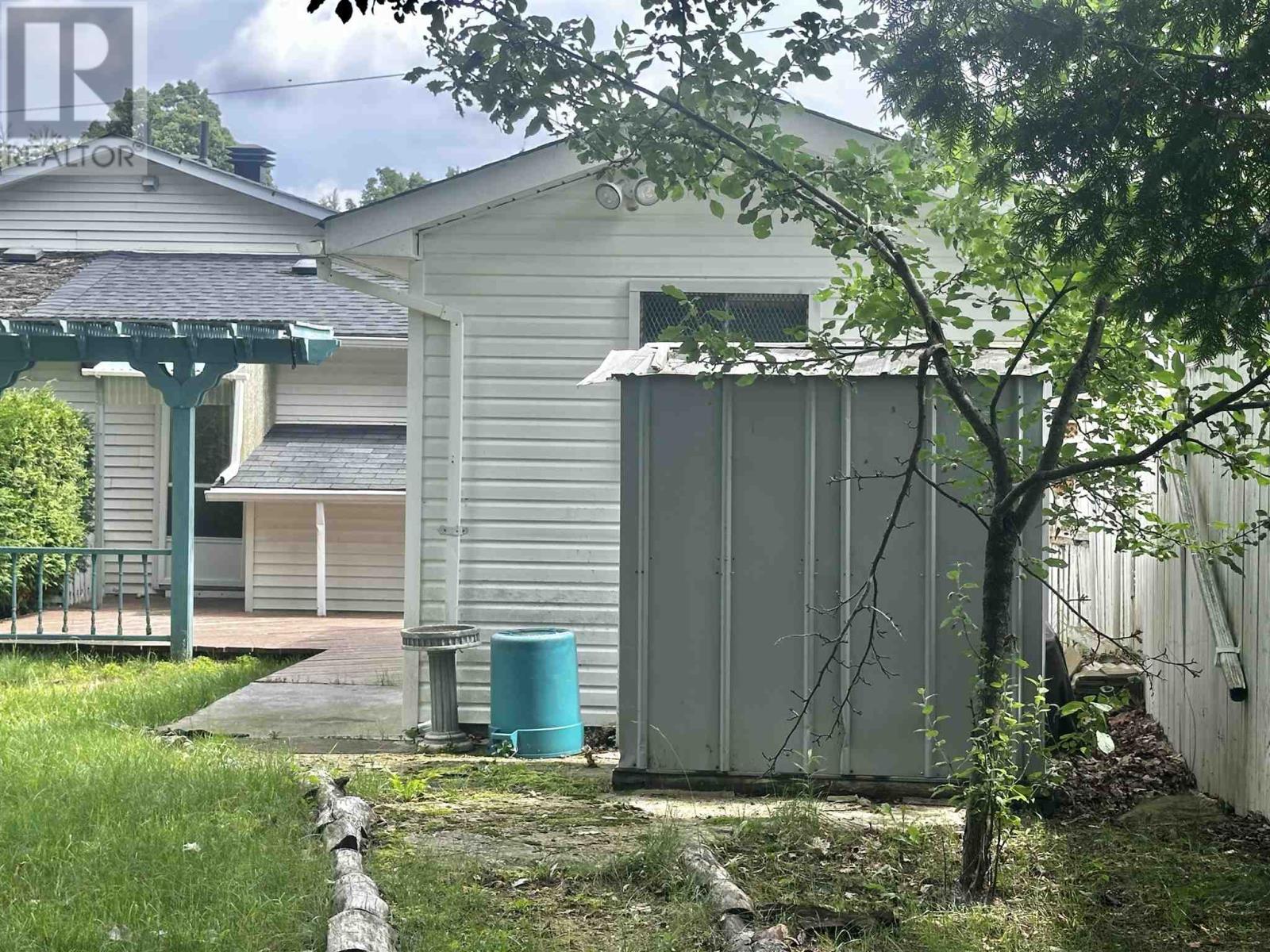 71 Lawrence Ave, Elliot Lake, Ontario  P5A 3R1 - Photo 41 - SM252101