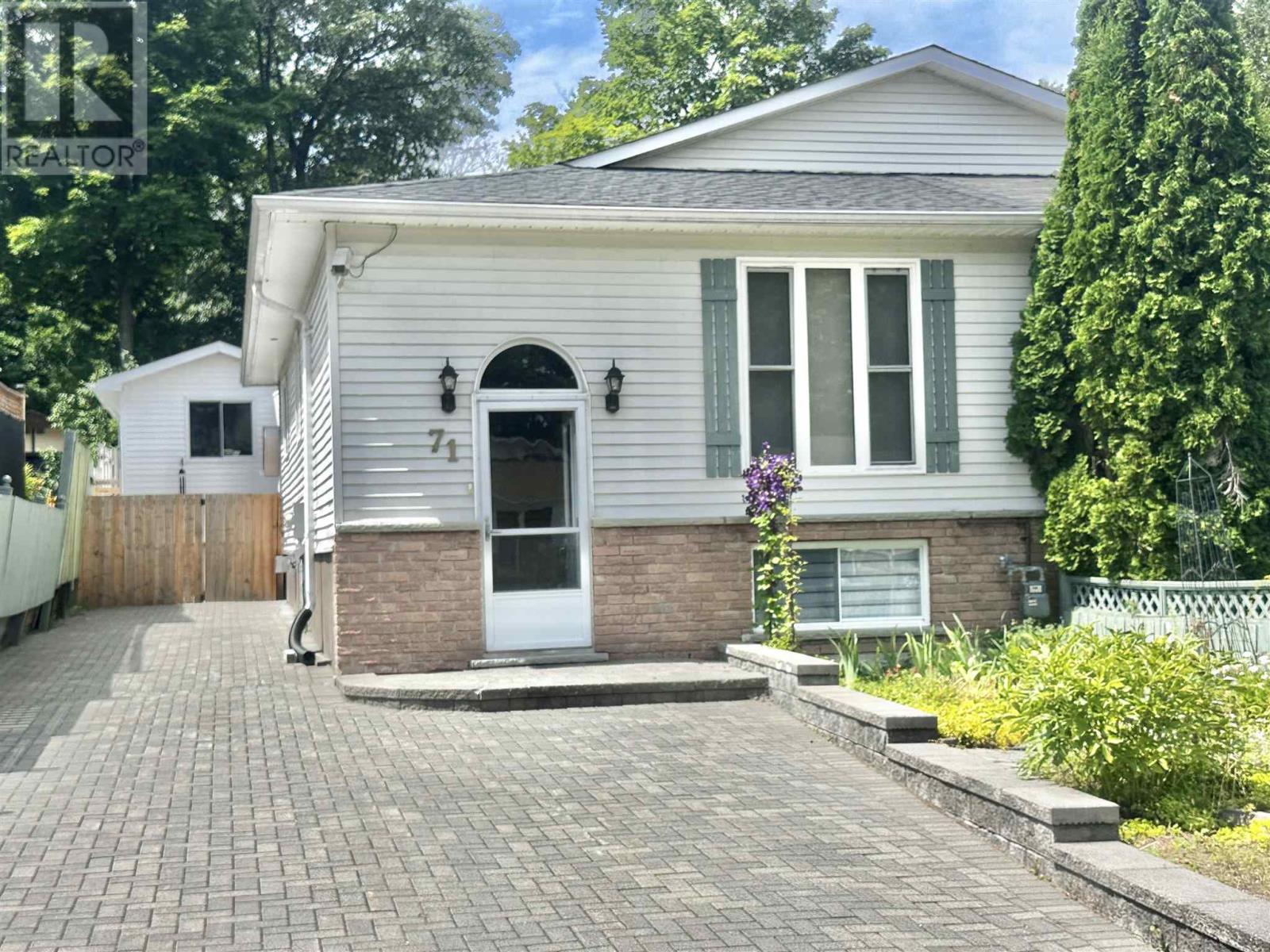 71 Lawrence Ave, Elliot Lake, Ontario  P5A 3R1 - Photo 45 - SM252101