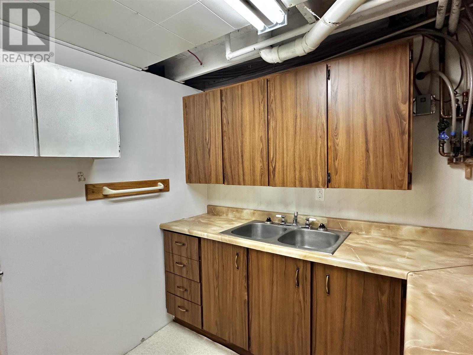 71 Lawrence Ave, Elliot Lake, Ontario  P5A 3R1 - Photo 24 - SM252101