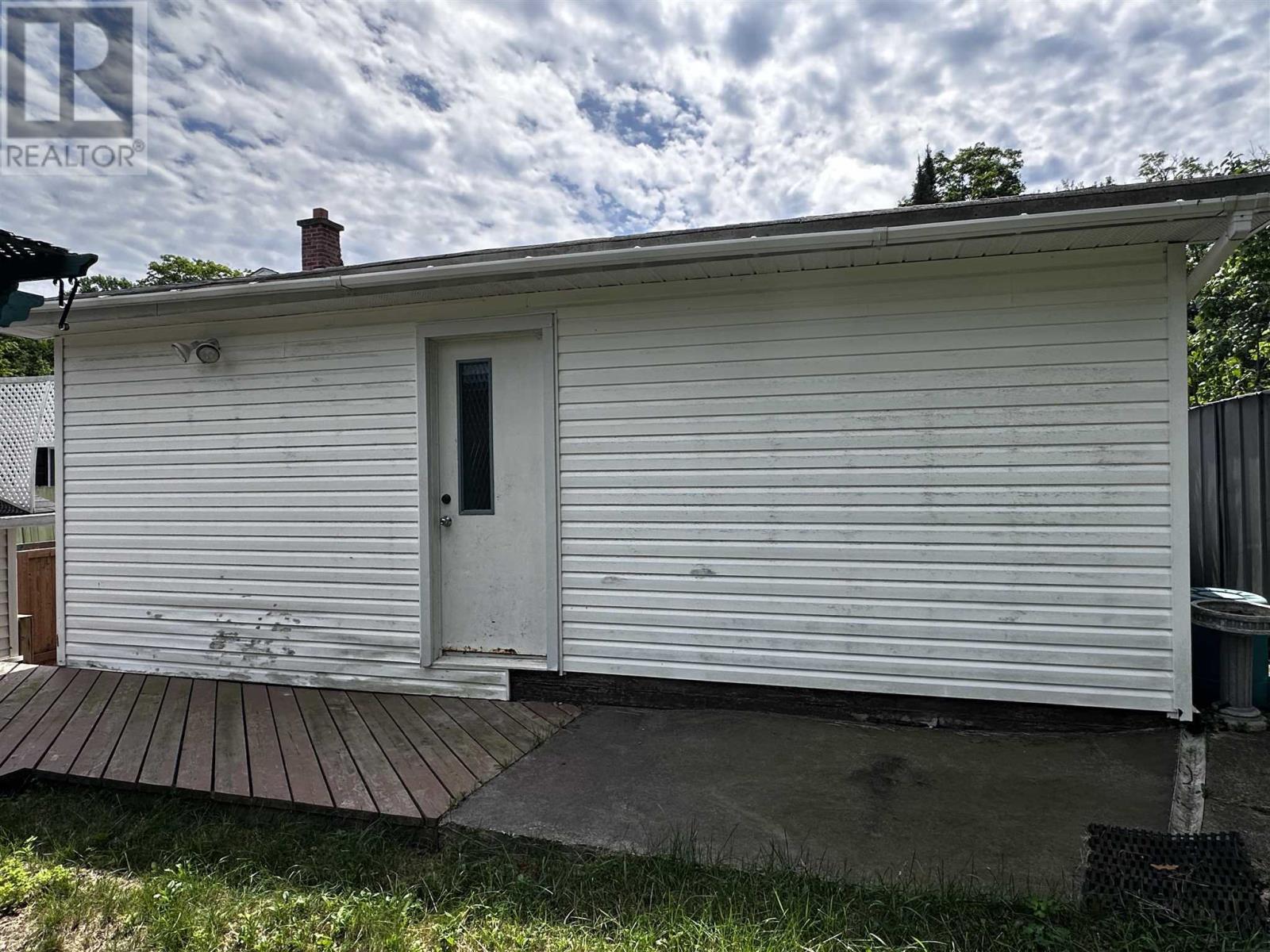 71 Lawrence Ave, Elliot Lake, Ontario  P5A 3R1 - Photo 37 - SM252101