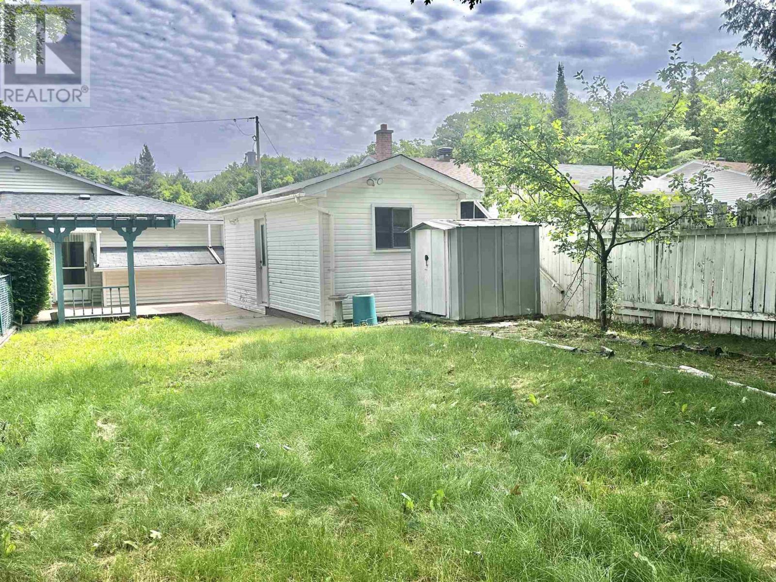 71 Lawrence Ave, Elliot Lake, Ontario  P5A 3R1 - Photo 39 - SM252101