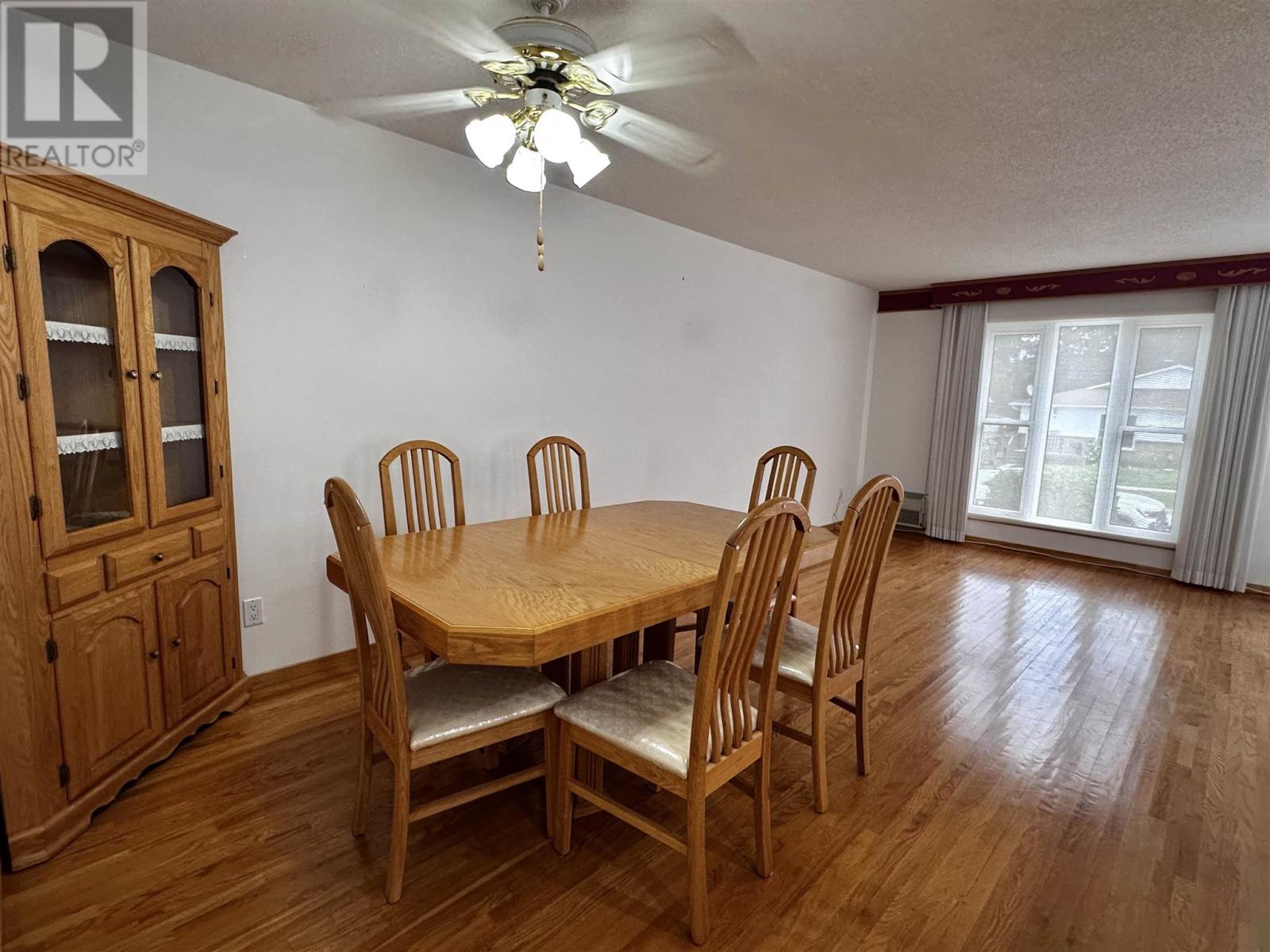 71 Lawrence Ave, Elliot Lake, Ontario  P5A 3R1 - Photo 7 - SM252101