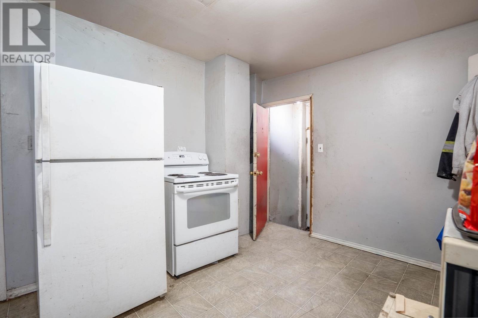 646 Queen St W, Sault Ste. Marie, Ontario P6A 1A9 - Photo 17 - SM252526