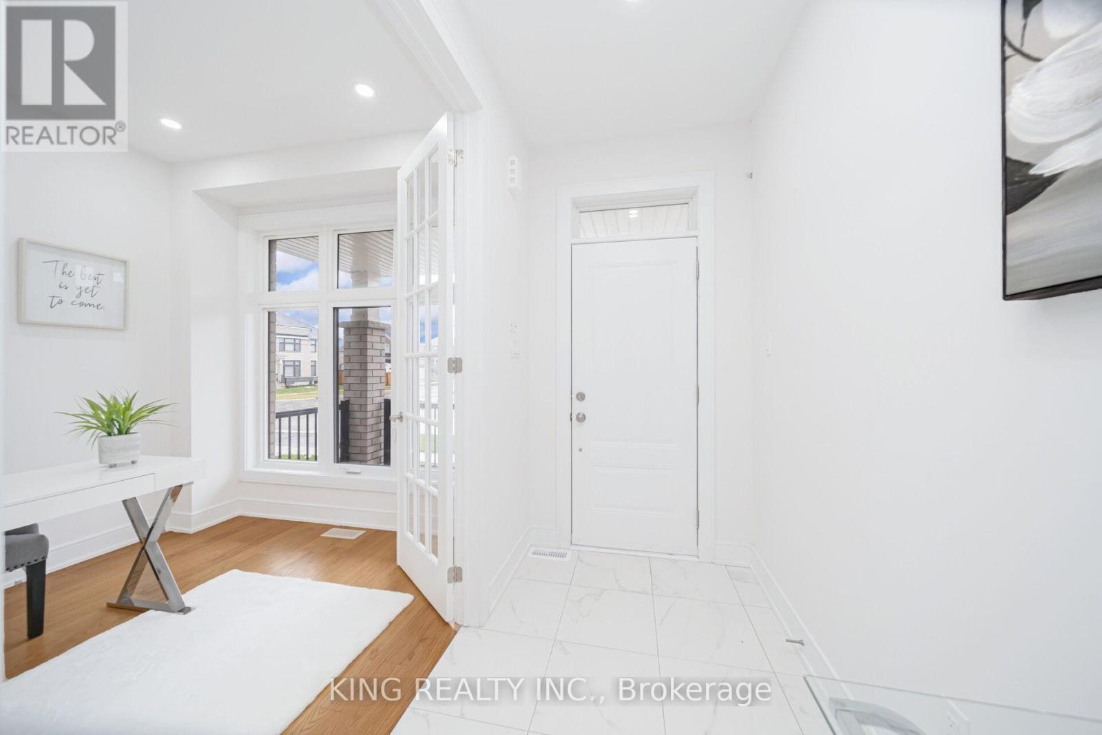 79 Big Canoe Drive, Georgina, Ontario  L0E 1R0 - Photo 6 - N12496238