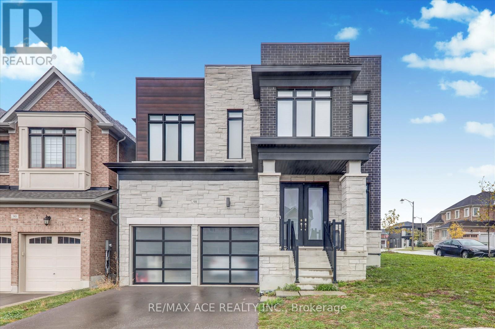 98 MARKVIEW ROAD, Whitchurch-Stouffville, Ontario