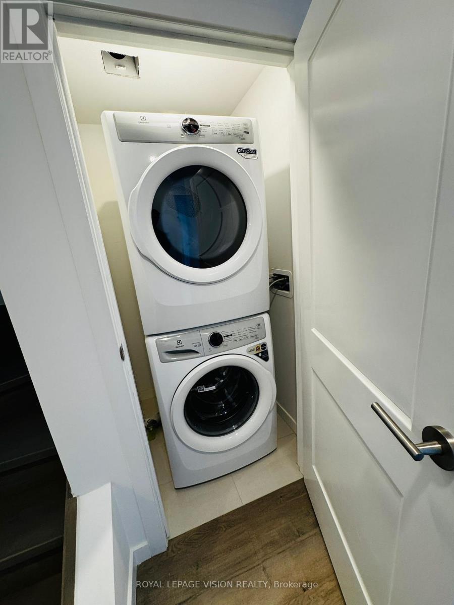 3 - 113 Marydale Avenue, Markham, Ontario  L3S 0E3 - Photo 17 - N12496286