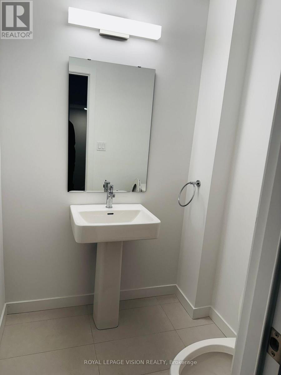 3 - 113 Marydale Avenue, Markham, Ontario  L3S 0E3 - Photo 4 - N12496286