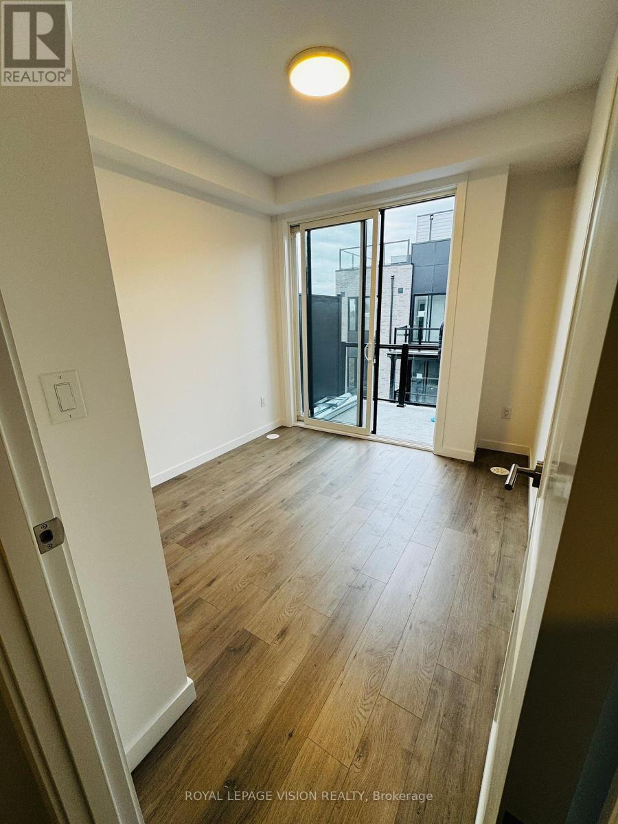 3 - 113 Marydale Avenue, Markham, Ontario  L3S 0E3 - Photo 8 - N12496286