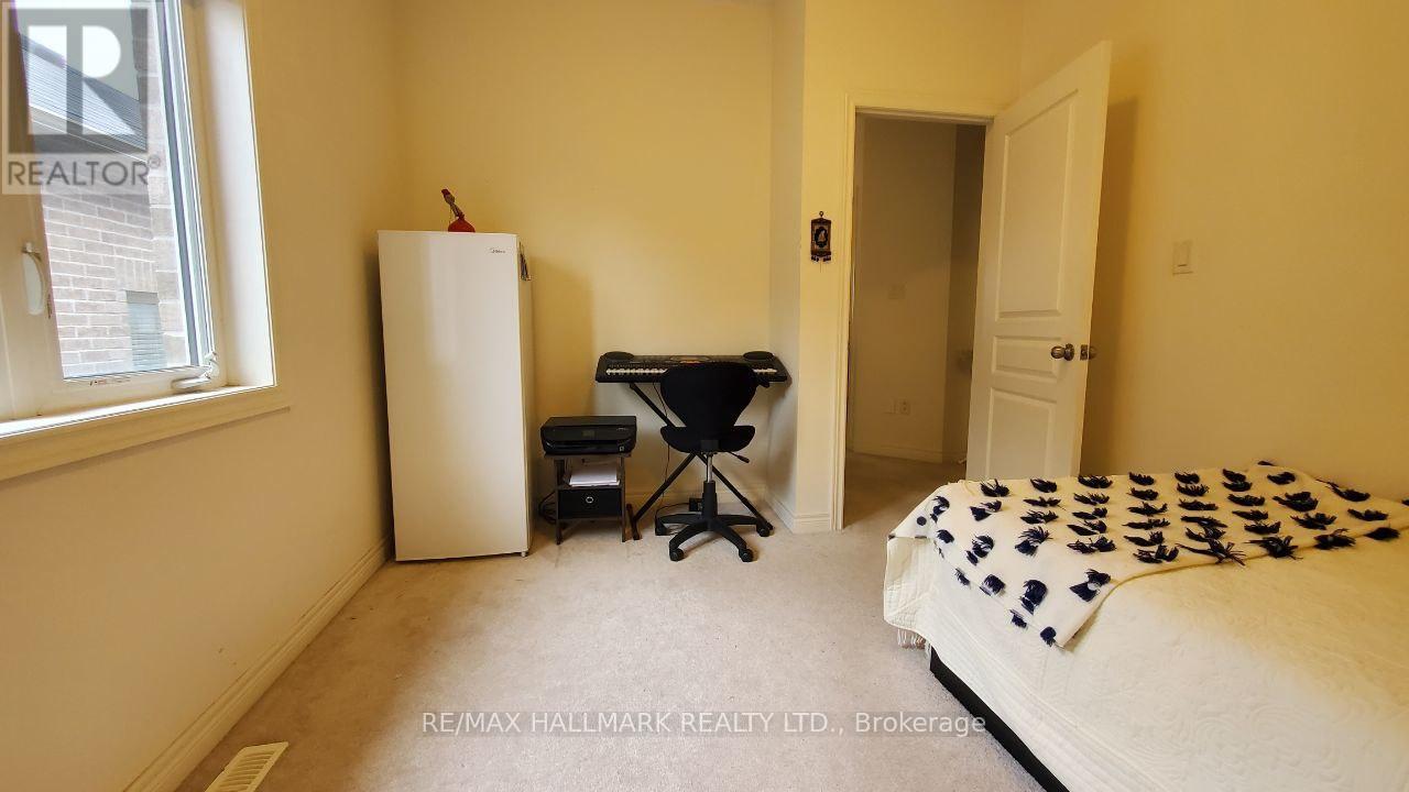 #main&2nd - 19 Chouinard Way, Aurora, Ontario  L4G 0V9 - Photo 21 - N12496308