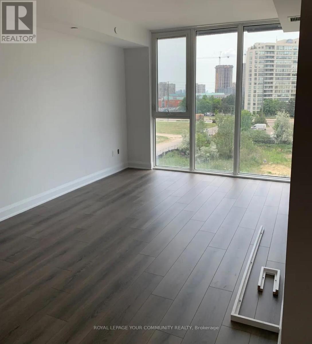 404 - 20 Gatineau Drive, Vaughan (Beverley Glen), Ontario  L4J 0L3 - Photo 7 - N12496338