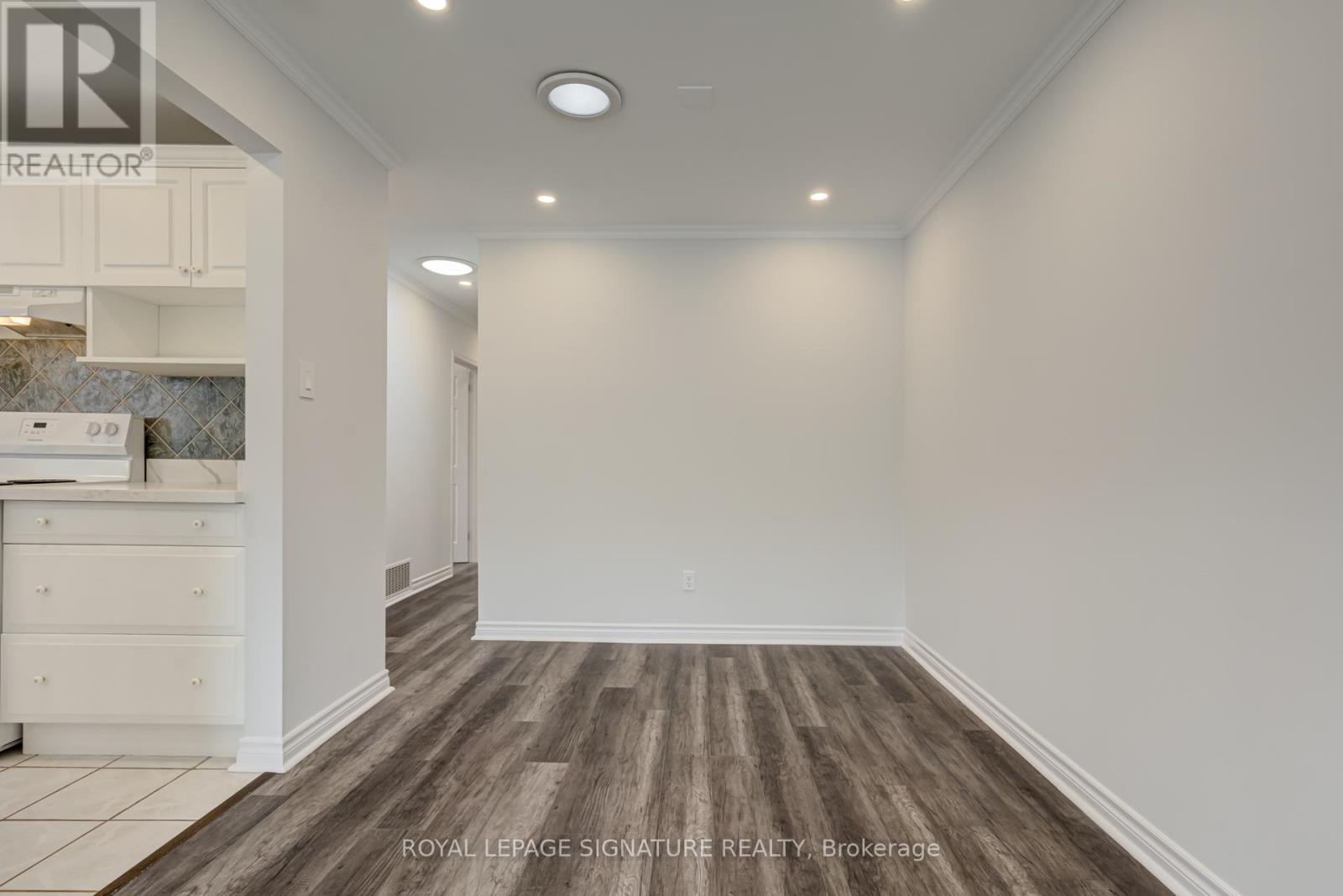 Main - 144 Willow Lane, Newmarket, Ontario  L3Y 4J3 - Photo 15 - N12496400