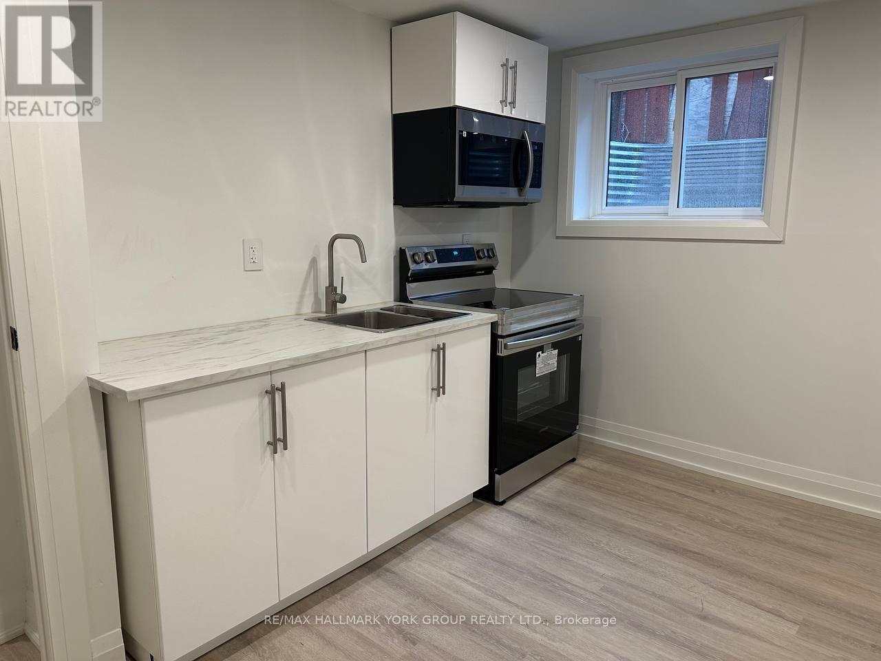 Basement - 106 Woodpark Place E, Newmarket, Ontario  L3Y 3P6 - Photo 15 - N12496470