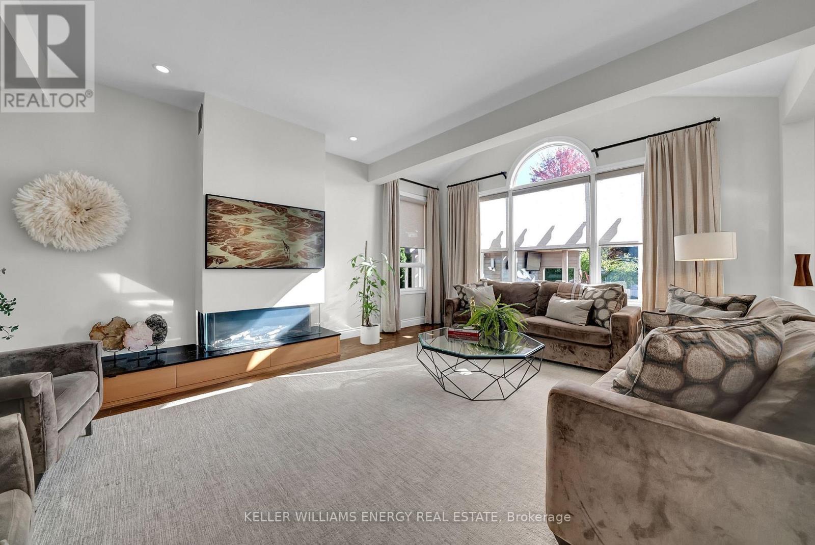 402 Bovin Avenue, Oshawa, Ontario  L1L 0C6 - Photo 8 - E12487550