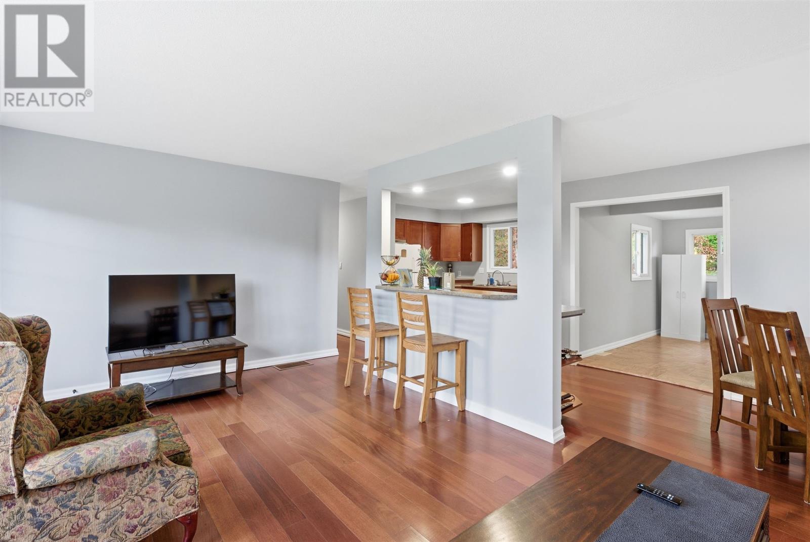 1039 Sheppards Ln, Spragge, Ontario P0R 1K0 - Photo 15 - SM253076