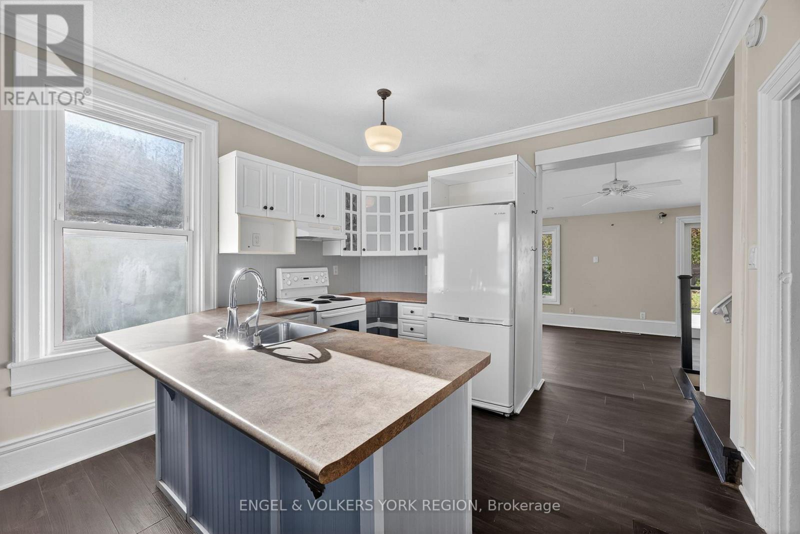 52 Parkside Drive, Barrie, Ontario  L4N 1W9 - Photo 12 - S12496352