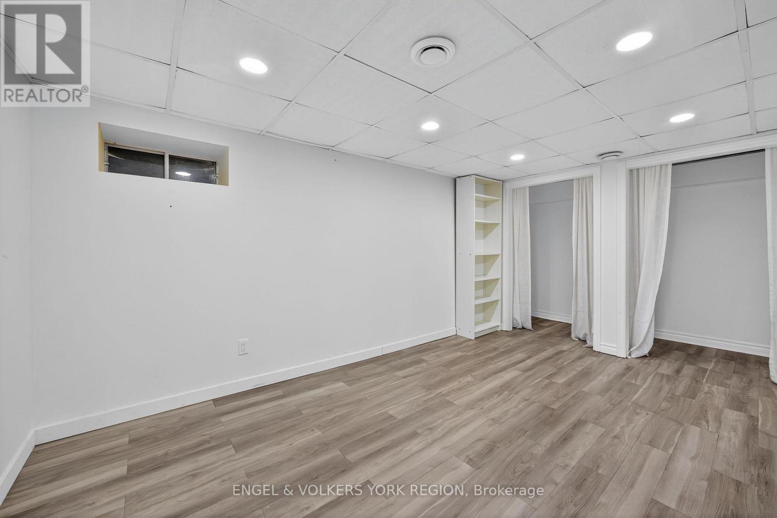 52 Parkside Drive, Barrie, Ontario  L4N 1W9 - Photo 29 - S12496352