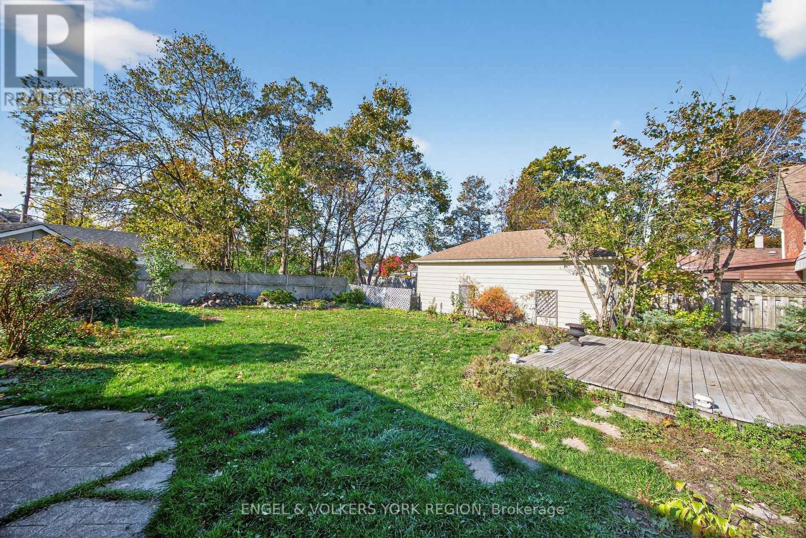 52 Parkside Drive, Barrie, Ontario  L4N 1W9 - Photo 36 - S12496352