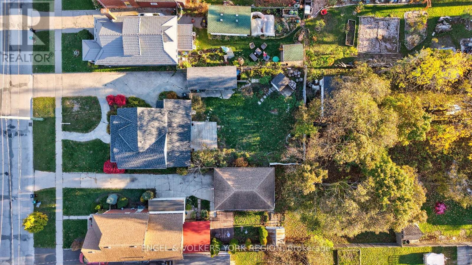 52 Parkside Drive, Barrie, Ontario  L4N 1W9 - Photo 43 - S12496352