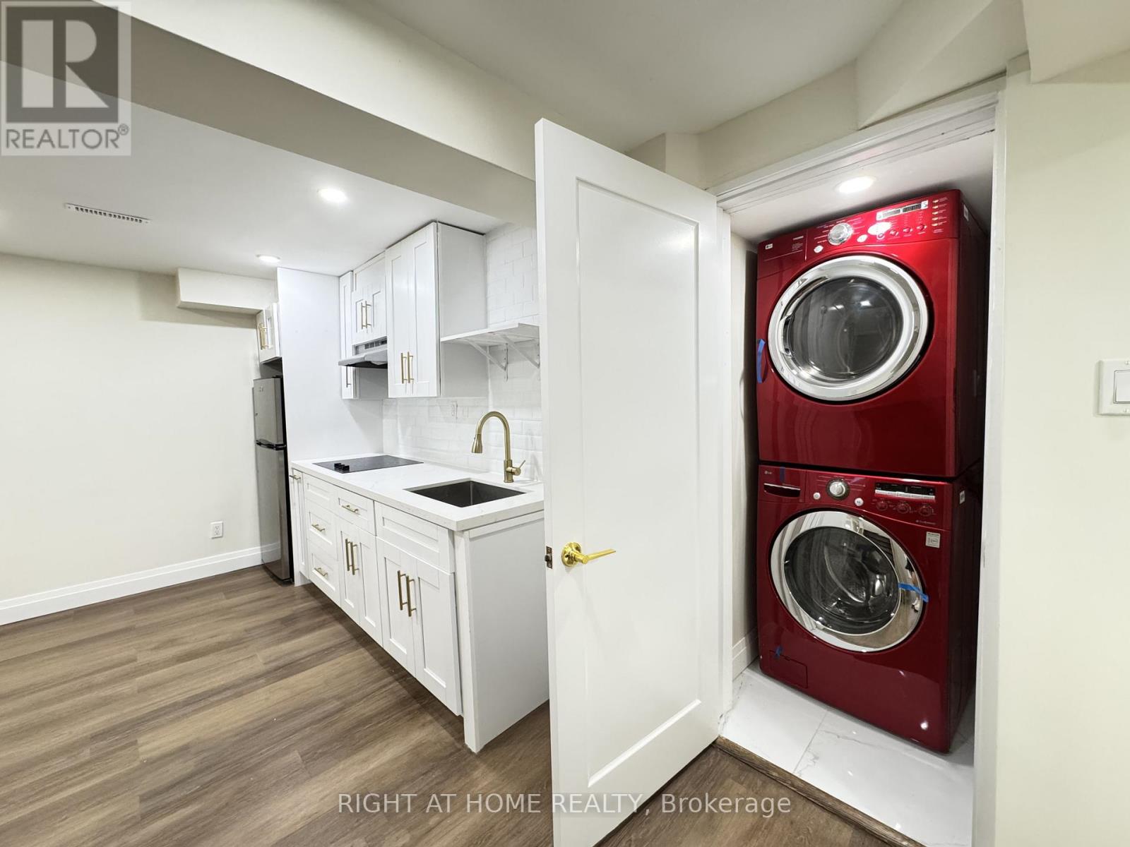 247 Hickling Trail, Barrie (Grove East), Ontario  L4M 5W9 - Photo 19 - S12496498