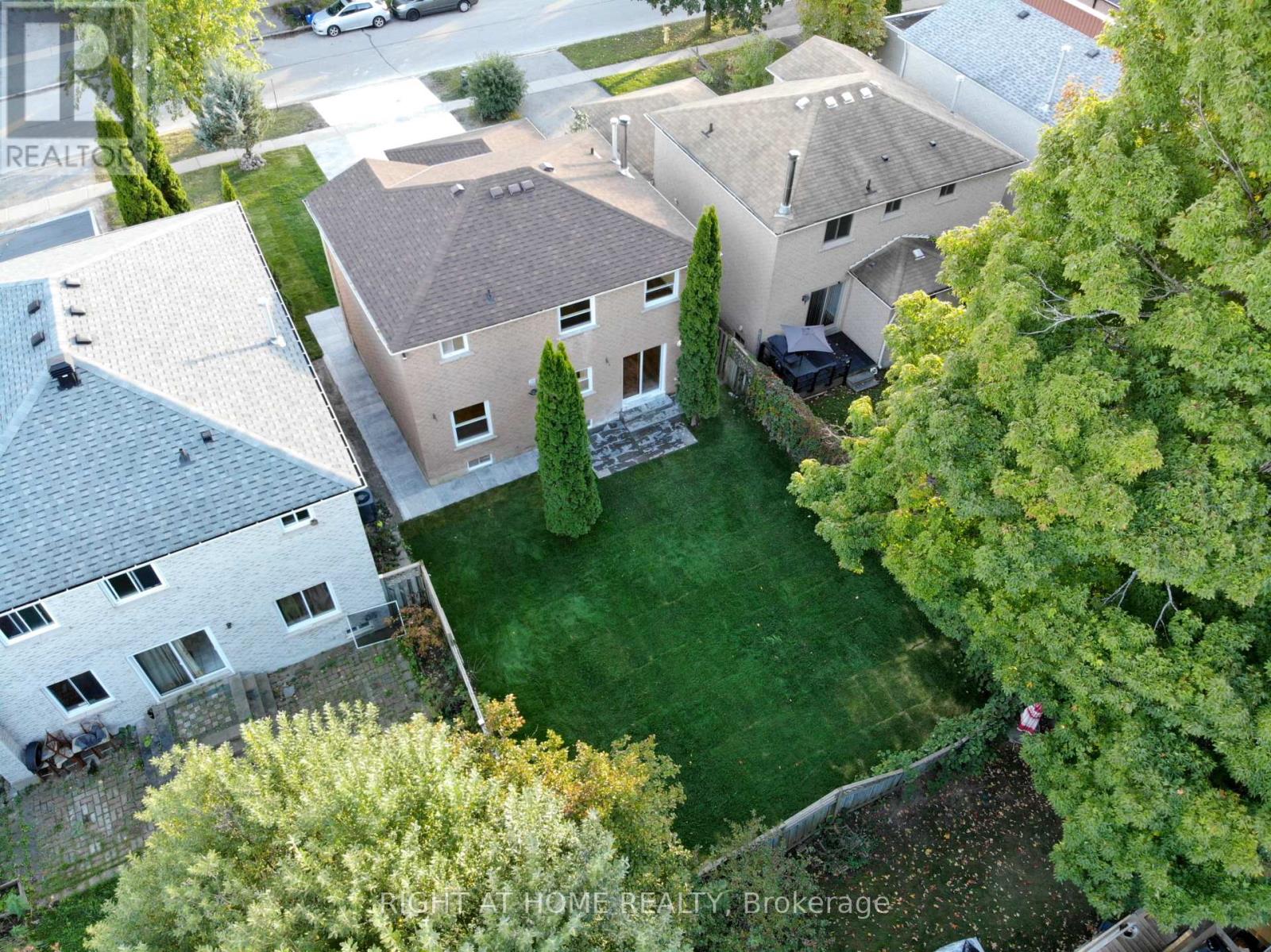 247 Hickling Trail, Barrie (Grove East), Ontario  L4M 5W9 - Photo 21 - S12496498