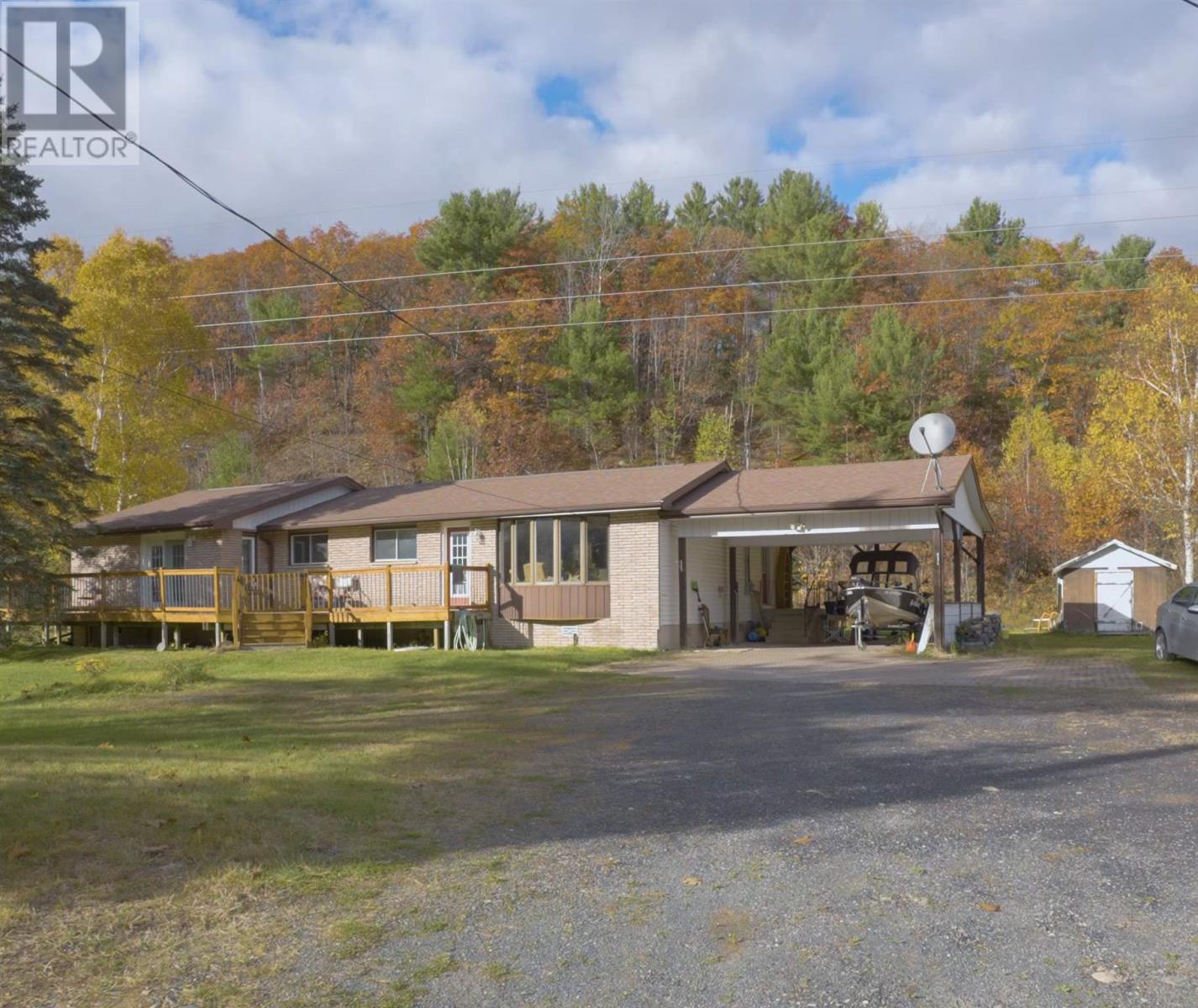 1039 Sheppards Ln, Spragge, Ontario P0R 1K0 - Photo 1 - SM253076