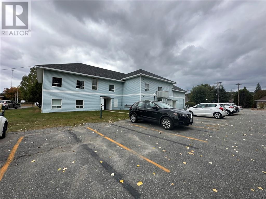 21 Balsam Street Unit# 104, Coniston, Ontario  P0M 1M0 - Photo 4 - 2125453