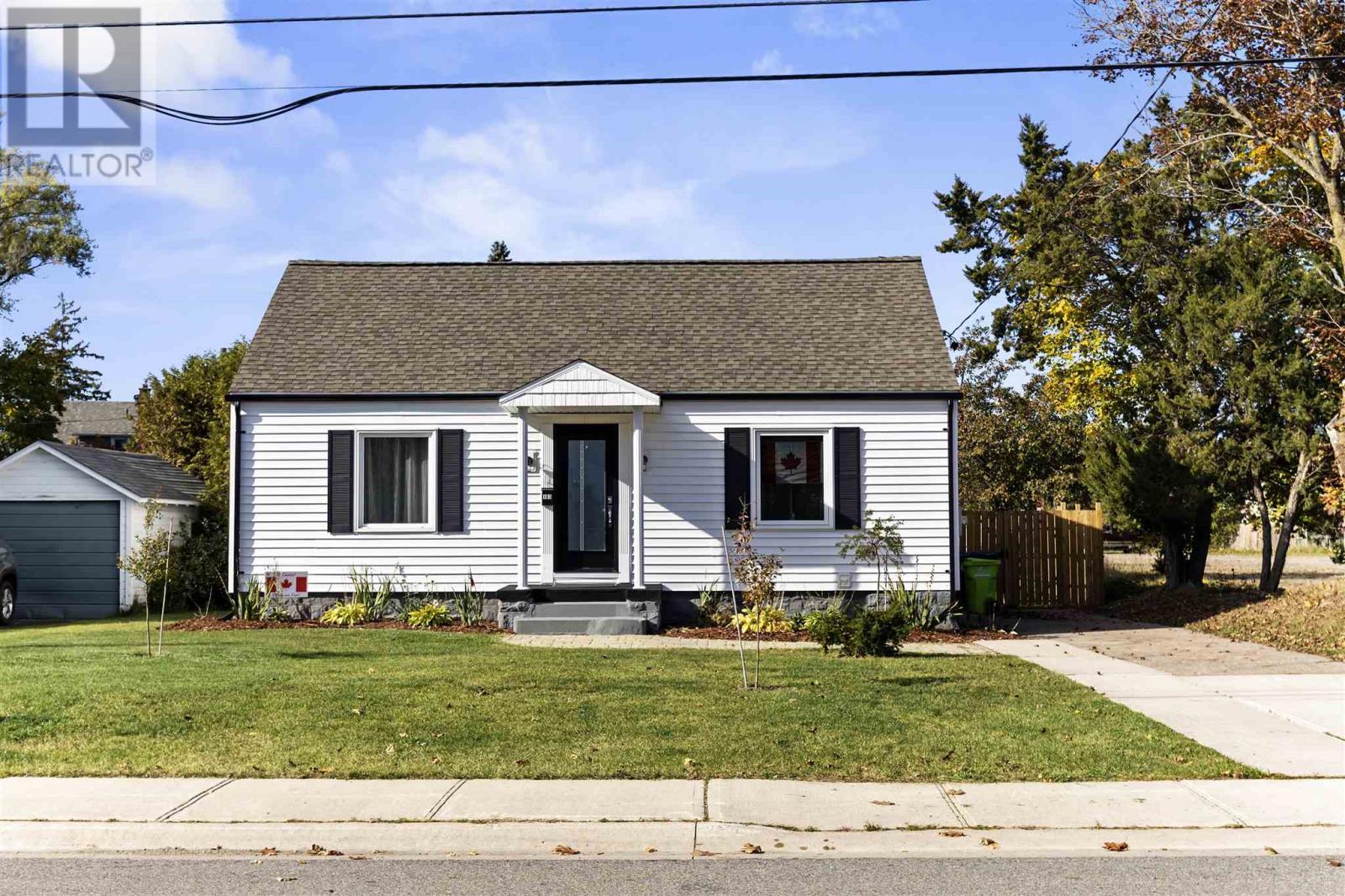 183 Upton Rd, Sault Ste. Marie, Ontario P6A 3W5 - Photo 35 - SM253123