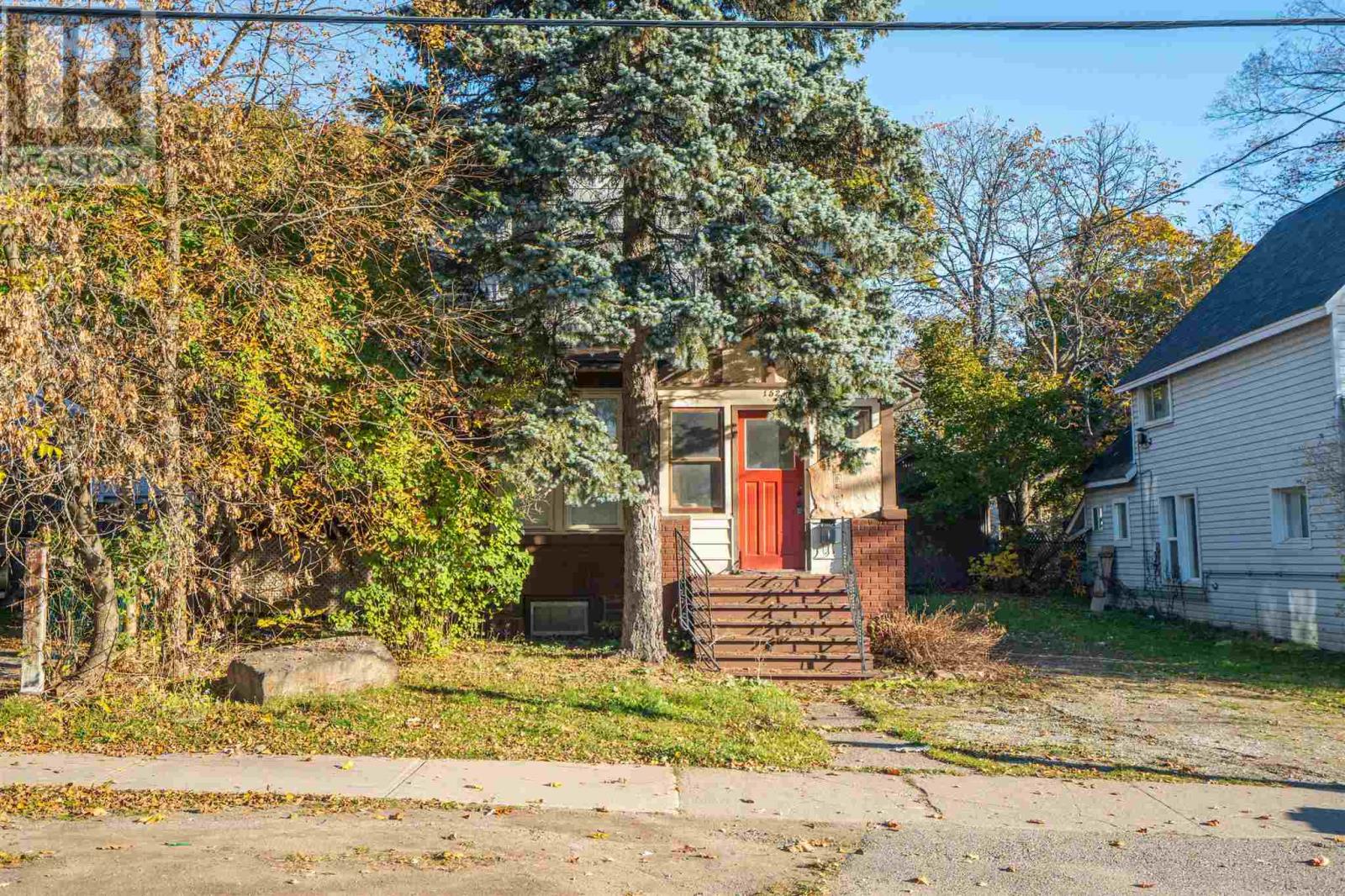 152 Pilgrim St, Sault Ste. Marie, Ontario P6A 3E9 - Photo 2 - SM253122