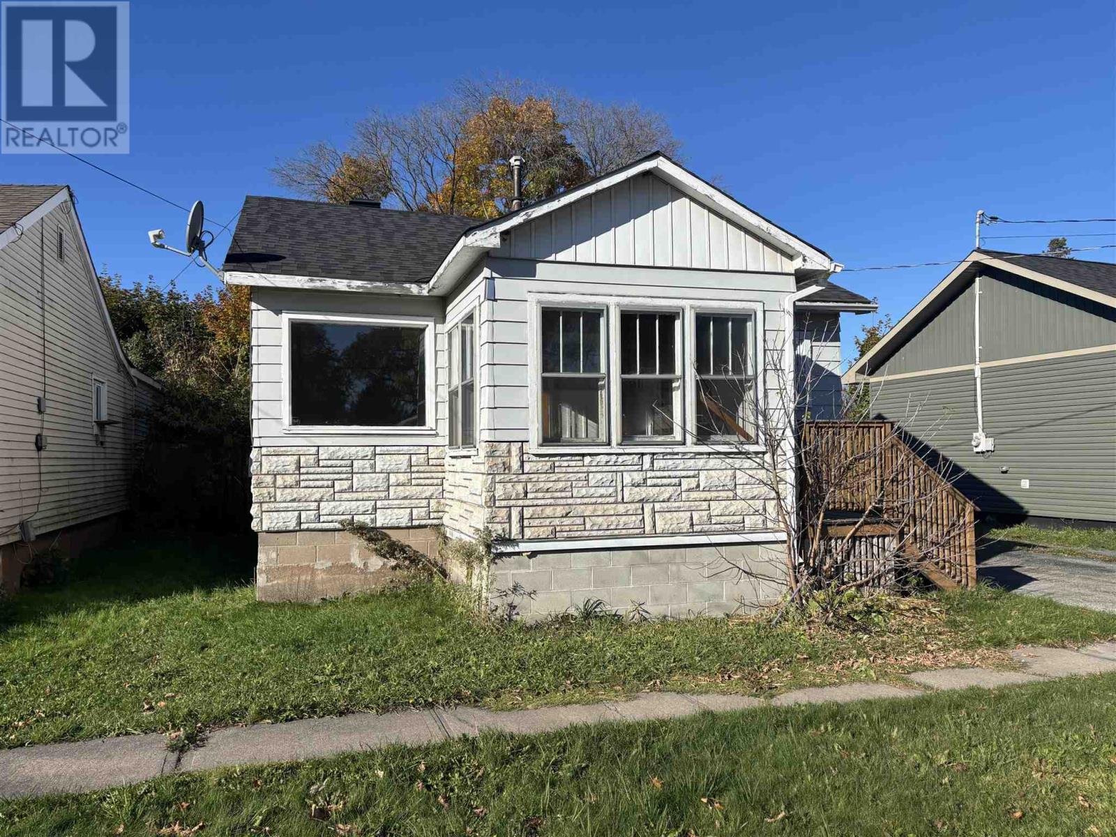 403 First Ave, Sault Ste. Marie, Ontario P6C 4N9 - Photo 2 - SM253132