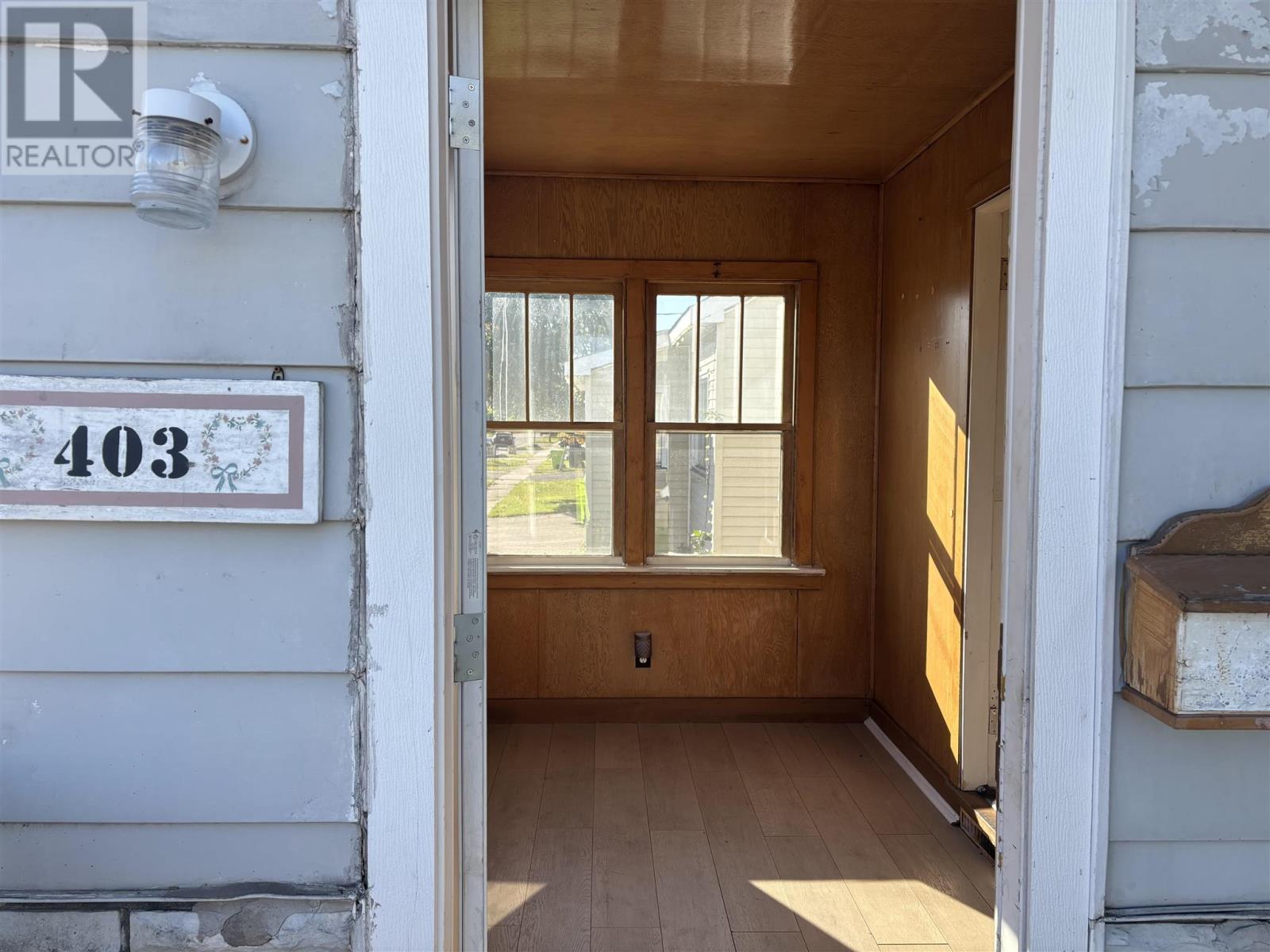 403 First Ave, Sault Ste. Marie, Ontario P6C 4N9 - Photo 4 - SM253132