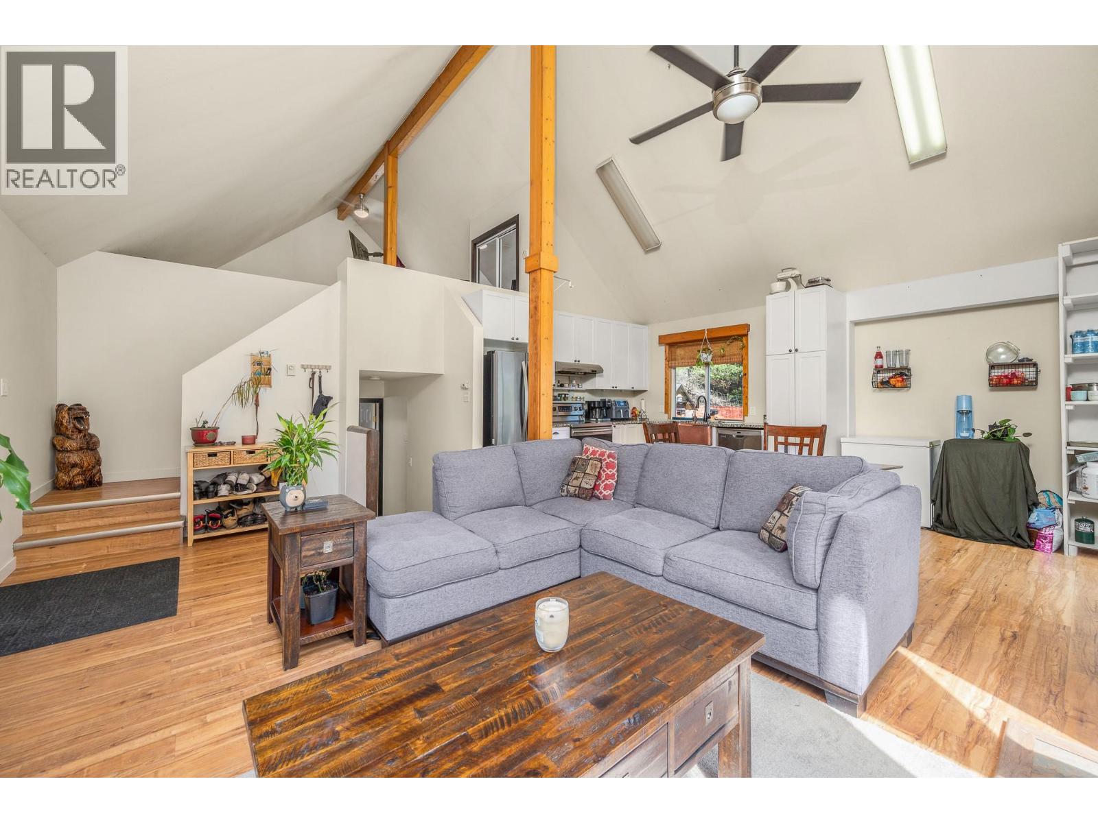 322 Northern View Drive, Vernon, British Columbia  V1H 2C3 - Photo 8 - 10357453