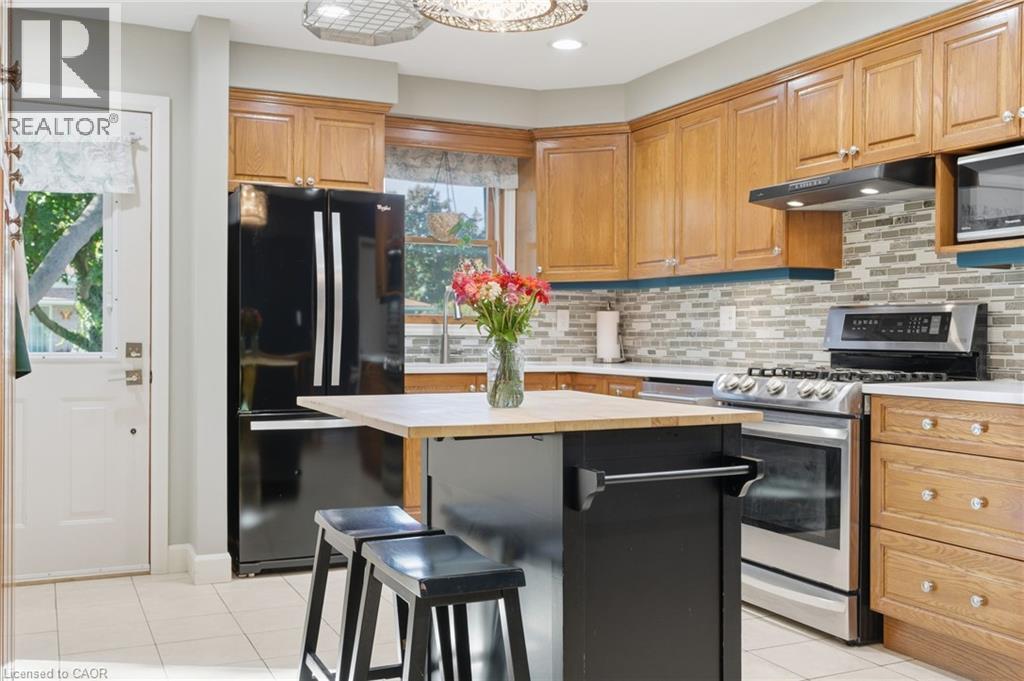 5 Piper Place, Hamilton, Ontario  L9C 6X5 - Photo 4 - 40778378