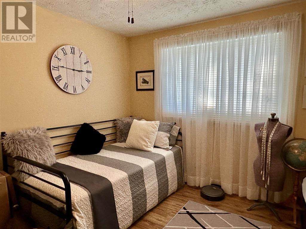 1 Gauthier Pl, Elliot Lake, Ontario  P5A 3M1 - Photo 12 - SM253136