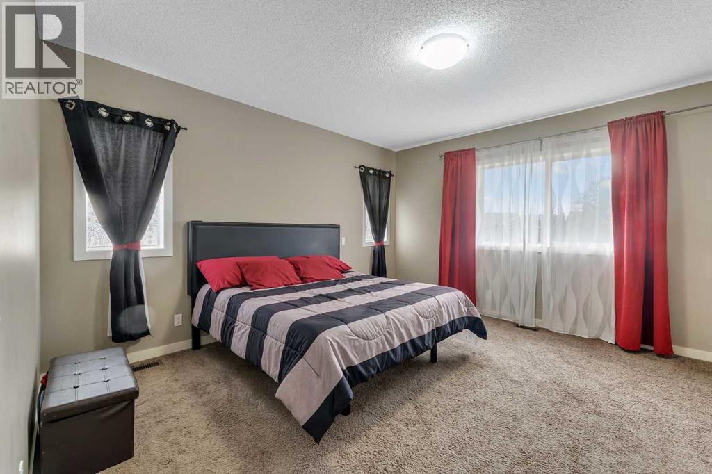 56 Cranarch Manor Se, Calgary, Alberta  T3M 1L8 - Photo 16 - A2253559