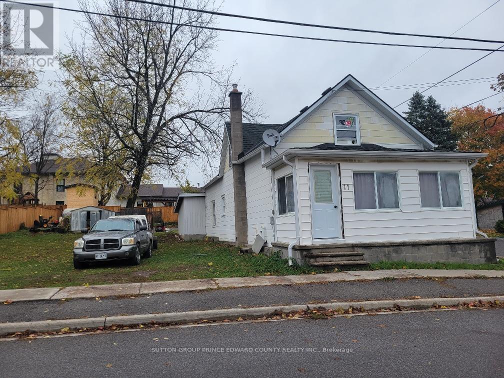 11 Low Street, Prince Edward County (Picton Ward), Ontario  K0K 2T0 - Photo 1 - X12496534