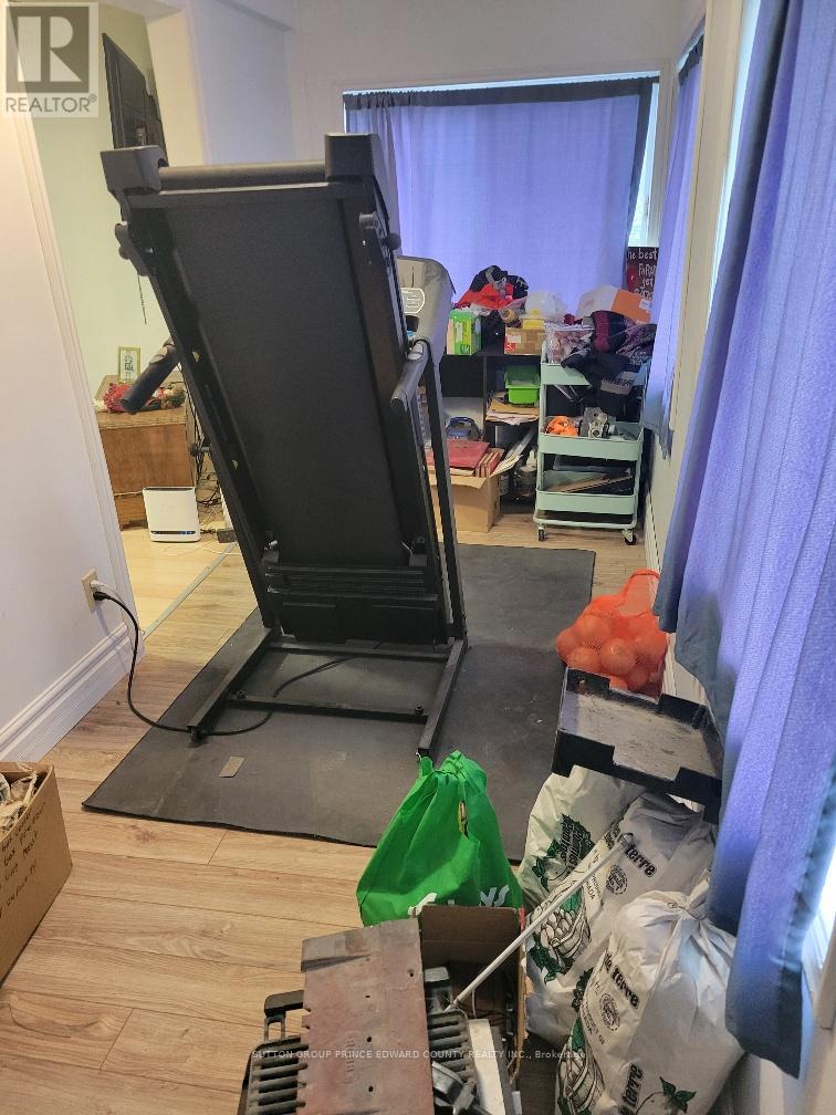 11 Low Street, Prince Edward County (Picton Ward), Ontario  K0K 2T0 - Photo 18 - X12496534