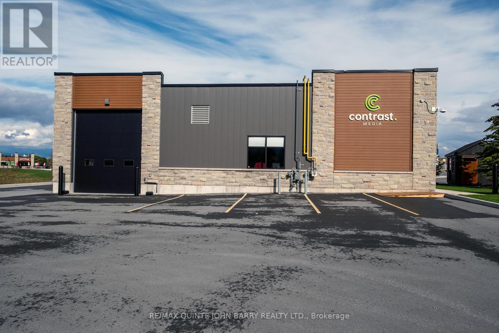 Unit B - 6 Douglas Road, Quinte West (Trenton Ward), Ontario  K8V 5P8 - Photo 4 - X12496566