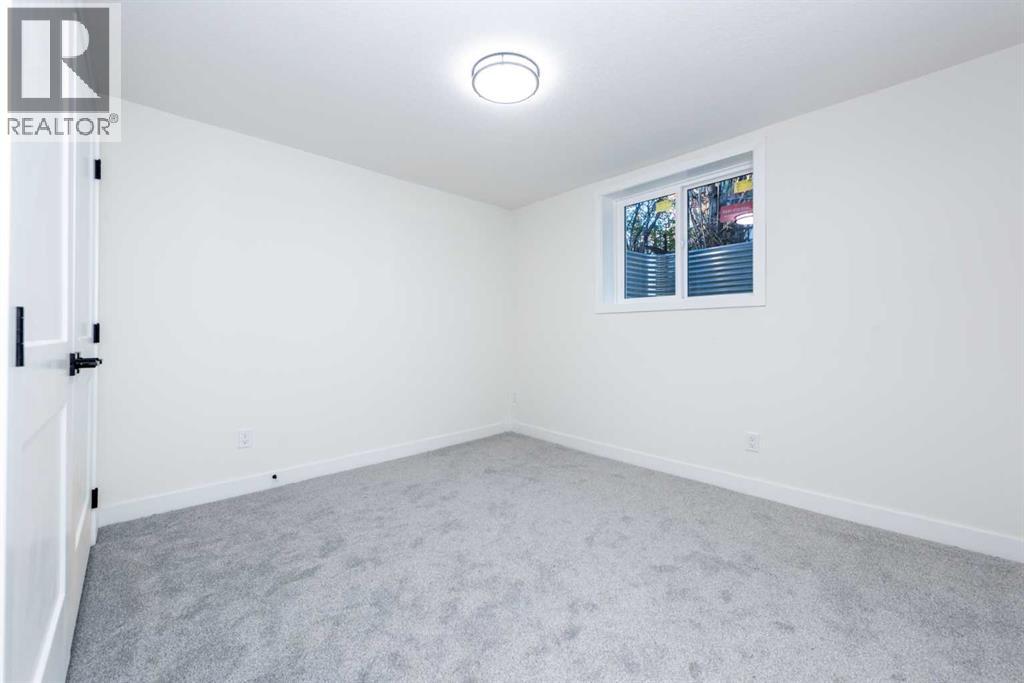 152 Southampthon Drive Sw, Calgary, Alberta  T2W 0V1 - Photo 42 - A2265620