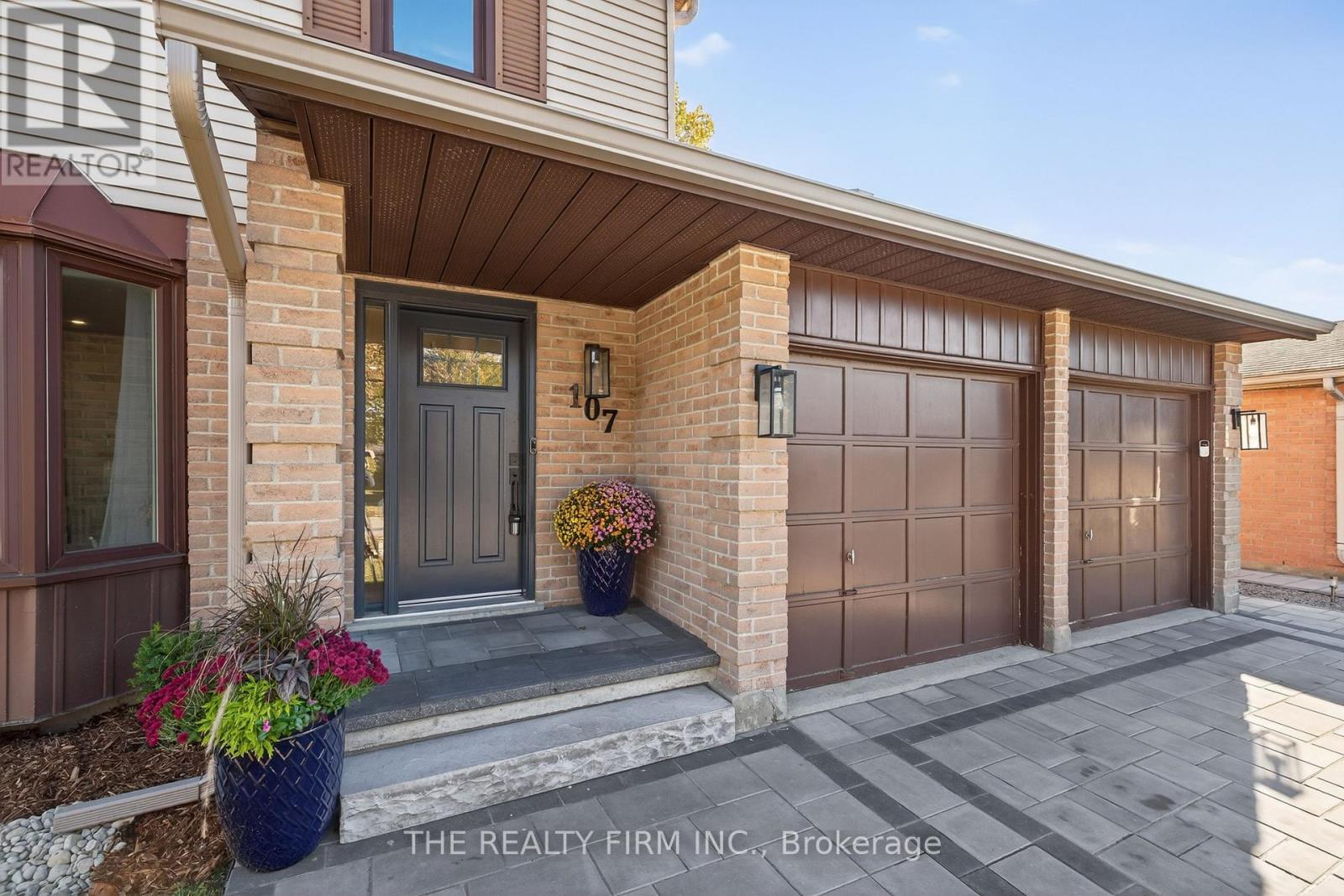 107 Cheswick Circle, London South, Ontario  N6E 3L2 - Photo 2 - X12496582