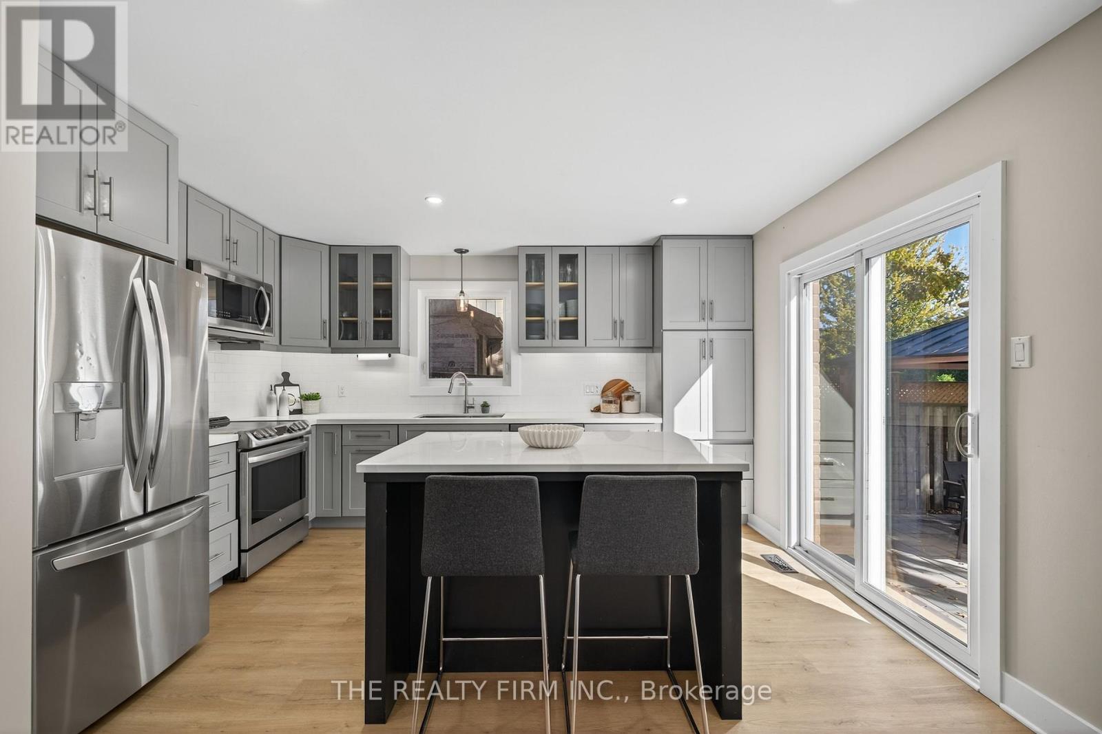 107 Cheswick Circle, London South, Ontario  N6E 3L2 - Photo 8 - X12496582