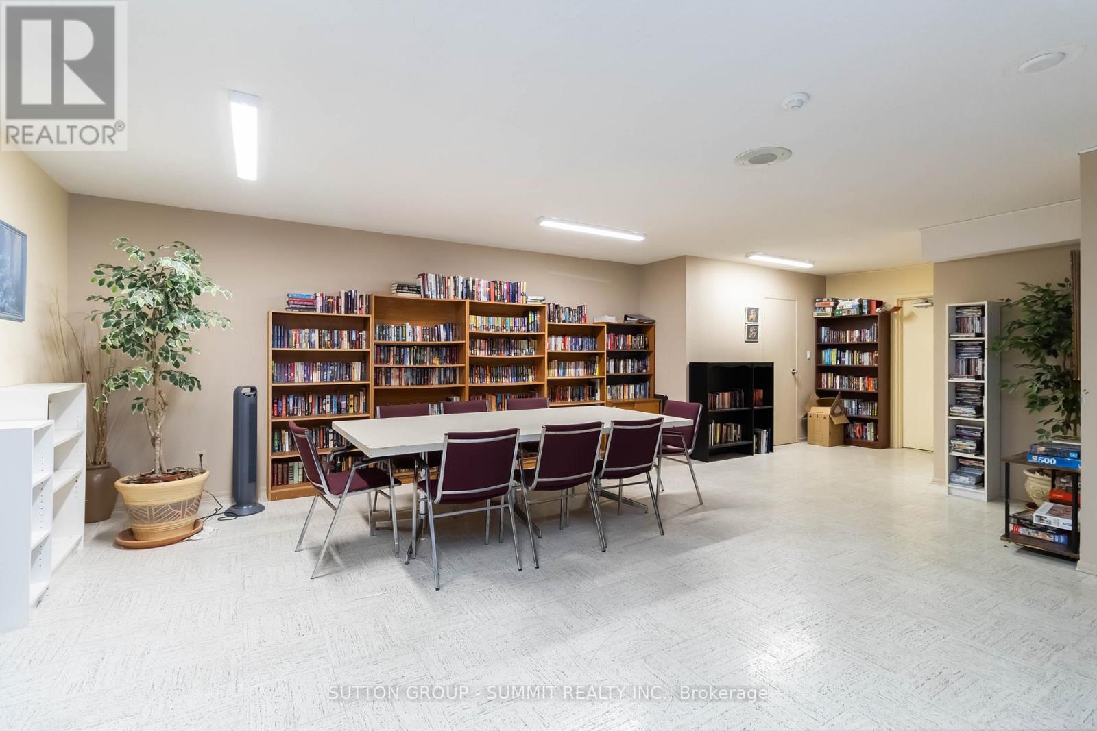 1501 - 975 Warwick Court, Burlington, Ontario  L7T 3Z7 - Photo 18 - W12496270