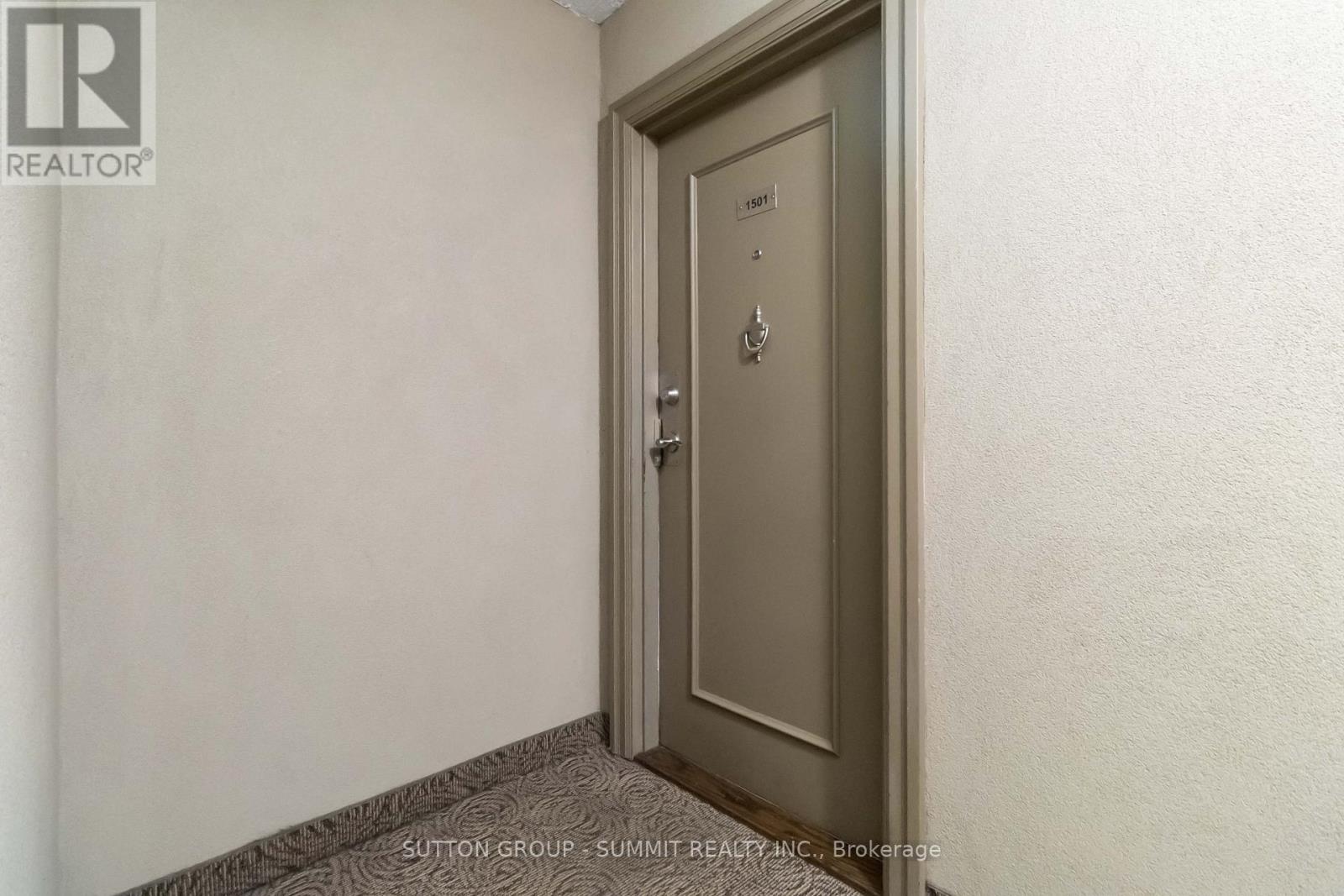 1501 - 975 Warwick Court, Burlington, Ontario  L7T 3Z7 - Photo 4 - W12496270