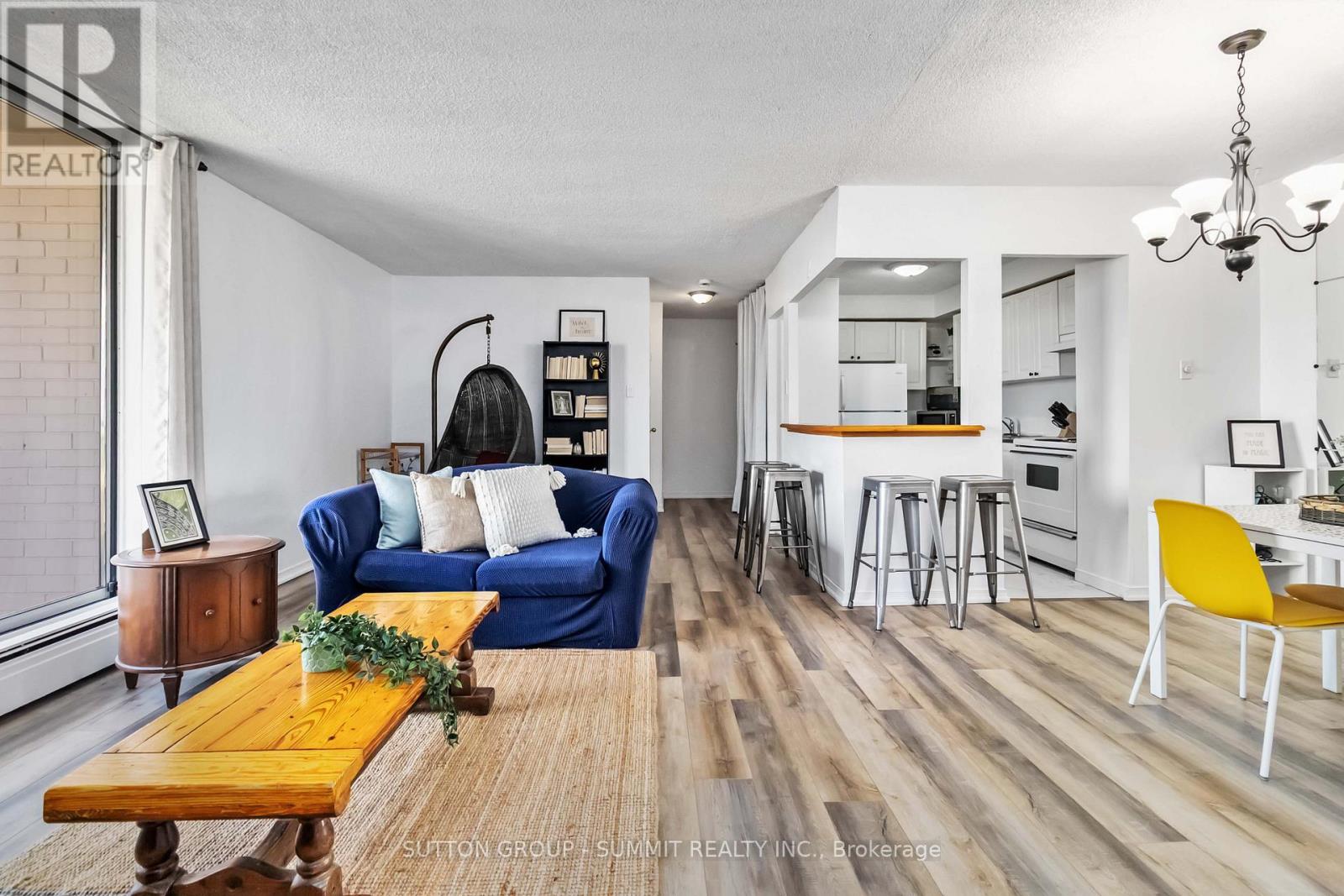 1501 - 975 Warwick Court, Burlington, Ontario  L7T 3Z7 - Photo 7 - W12496270