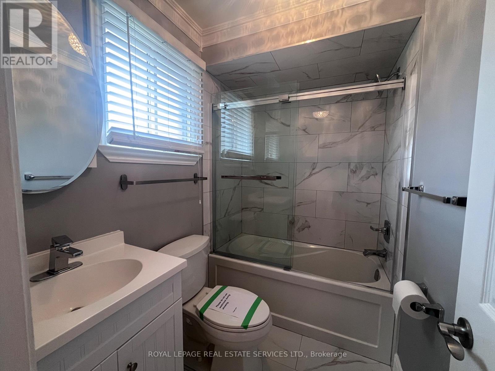 Upper - 5254 Astwell Avenue W, Mississauga, Ontario  L5R 3H8 - Photo 20 - W12496280