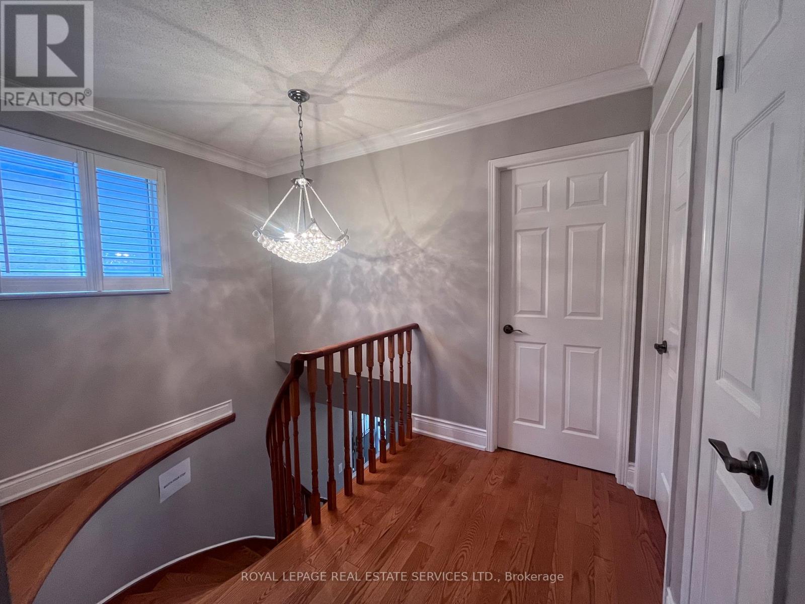 Upper - 5254 Astwell Avenue W, Mississauga, Ontario  L5R 3H8 - Photo 28 - W12496280