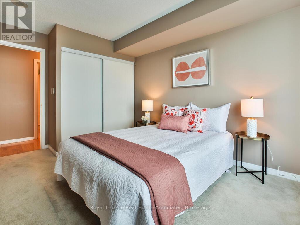 401 - 4879 Kimbermount Avenue, Mississauga, Ontario  L5M 7R8 - Photo 15 - W12496294