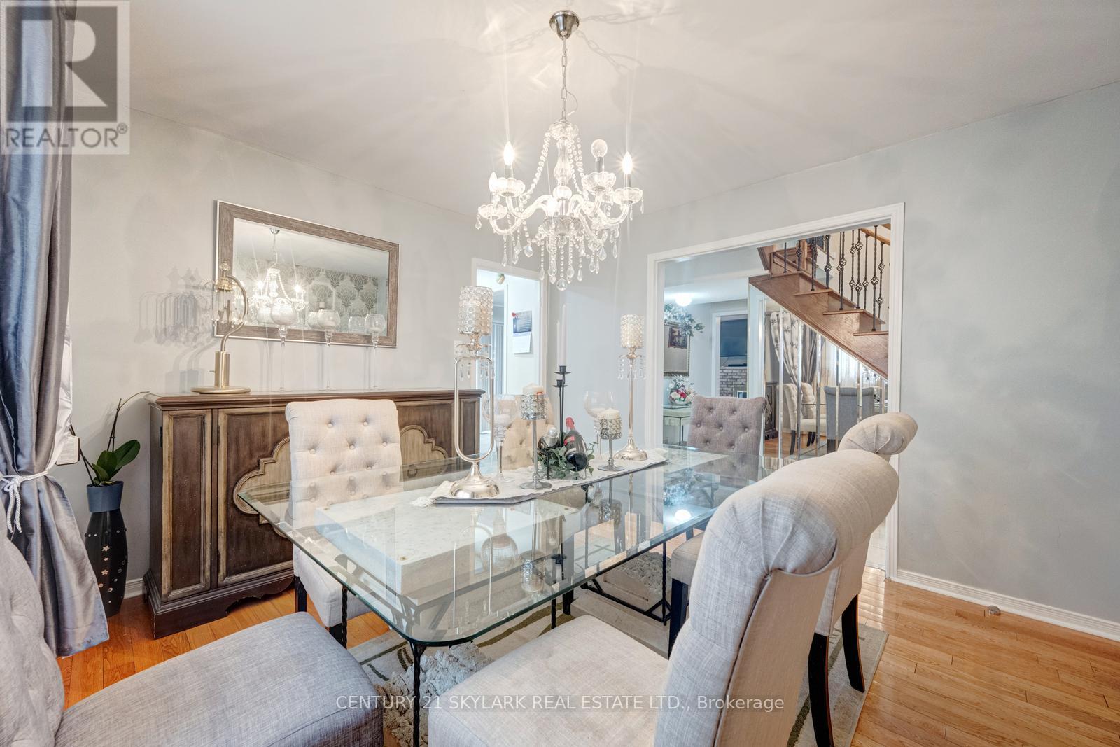 30 Wexford Road, Brampton (Heart Lake West), Ontario  L6Z 2V8 - Photo 16 - W12496334